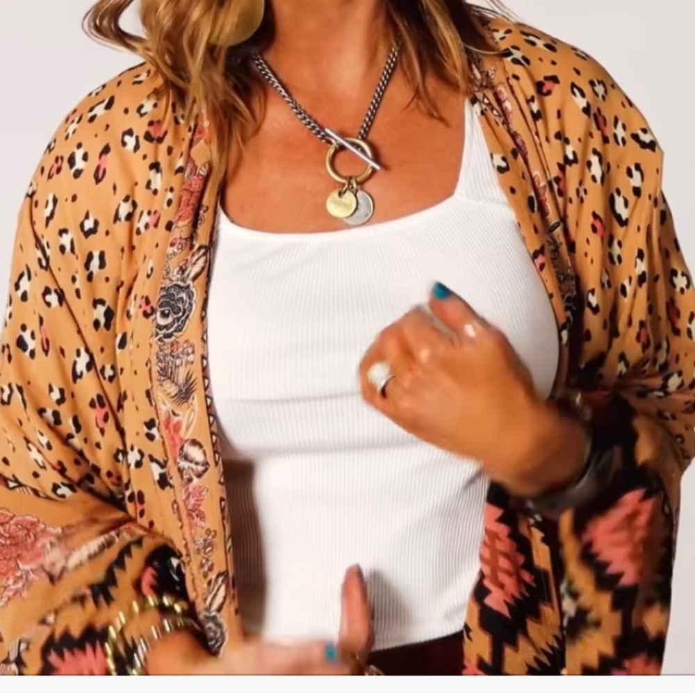 Iso of this kimono by umgee please 💕💕💕
